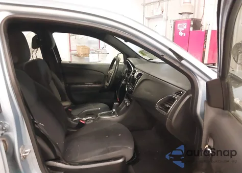 2013 Chrysler 200 Touring from USA, damaged, VIN 1C3CCBBB7DN505352